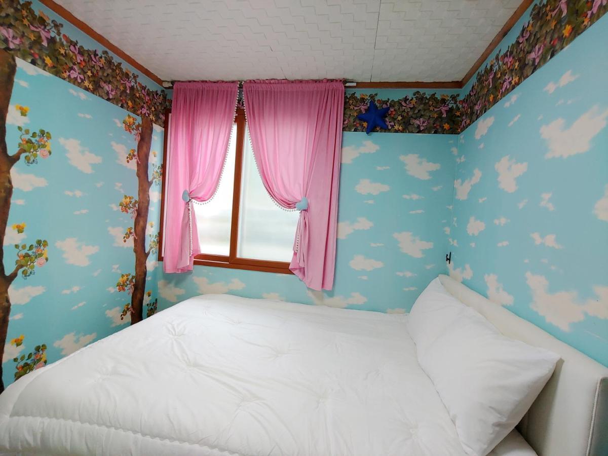 Herb In Pension Чеджудо Экстерьер фото